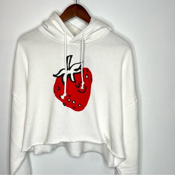 Levis | Strawberry Cropped Hoodie - Picture 1 of 5